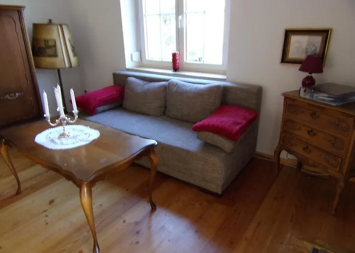 Kleines Schloesschen * Leinau