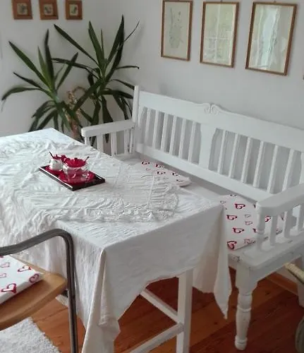 Kleines Schloesschen アパート Leinau